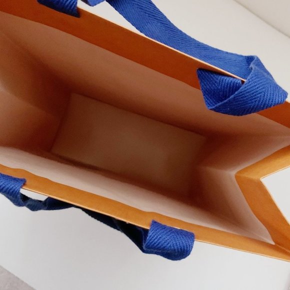 Louis Vuitton Shopping Bag - Picture 3 of 4